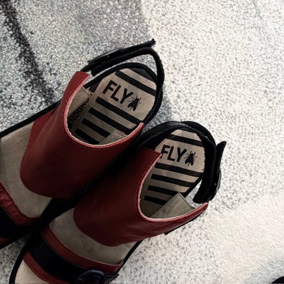 Fly London $218 Womens 38 US 7.5-8 Black Red Chunky Comfort Wedges Sandals Shoes - Picture 6 of 16